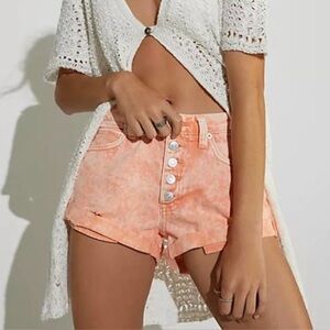 Free People We the Free Romeo Rolled Cuff Cutoff Jean Shorts Peach Size 26 NEW